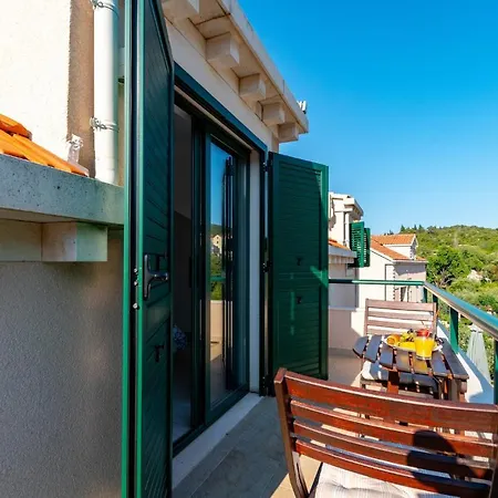 Four-bedroom In Kneze *