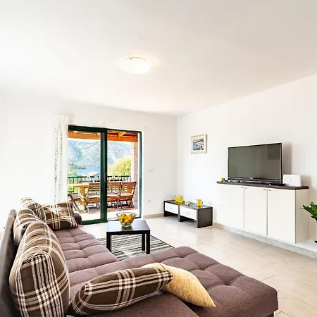 Nyaraló Four-bedroom In Kneze *